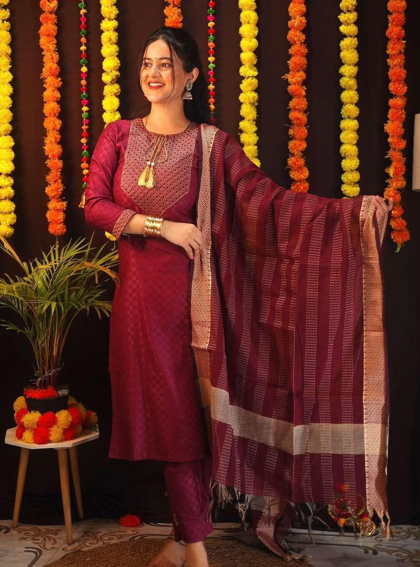 Maroon Women’s Kurta & Pant Set